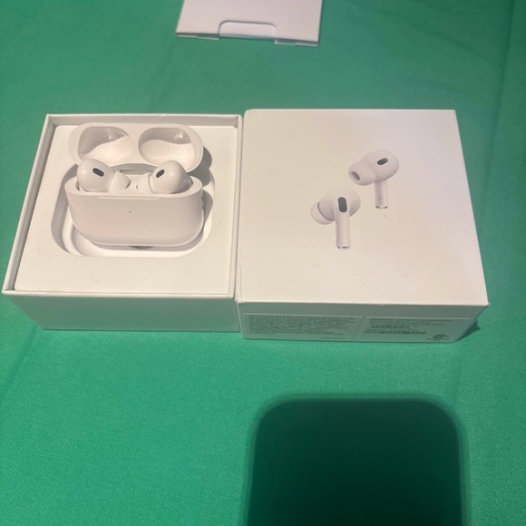 brand new Air pods gen2